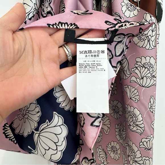 NWOT Max Mara Weekend Label-cut Printed Silk Twin Scarf Sz:90*90cm Spring/Summer - Picture 15 of 16